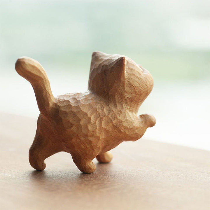 BowLift | Small cute wooden cat