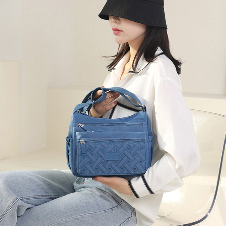 BowLift | Elegant with functionality with the luxury shoulder bag