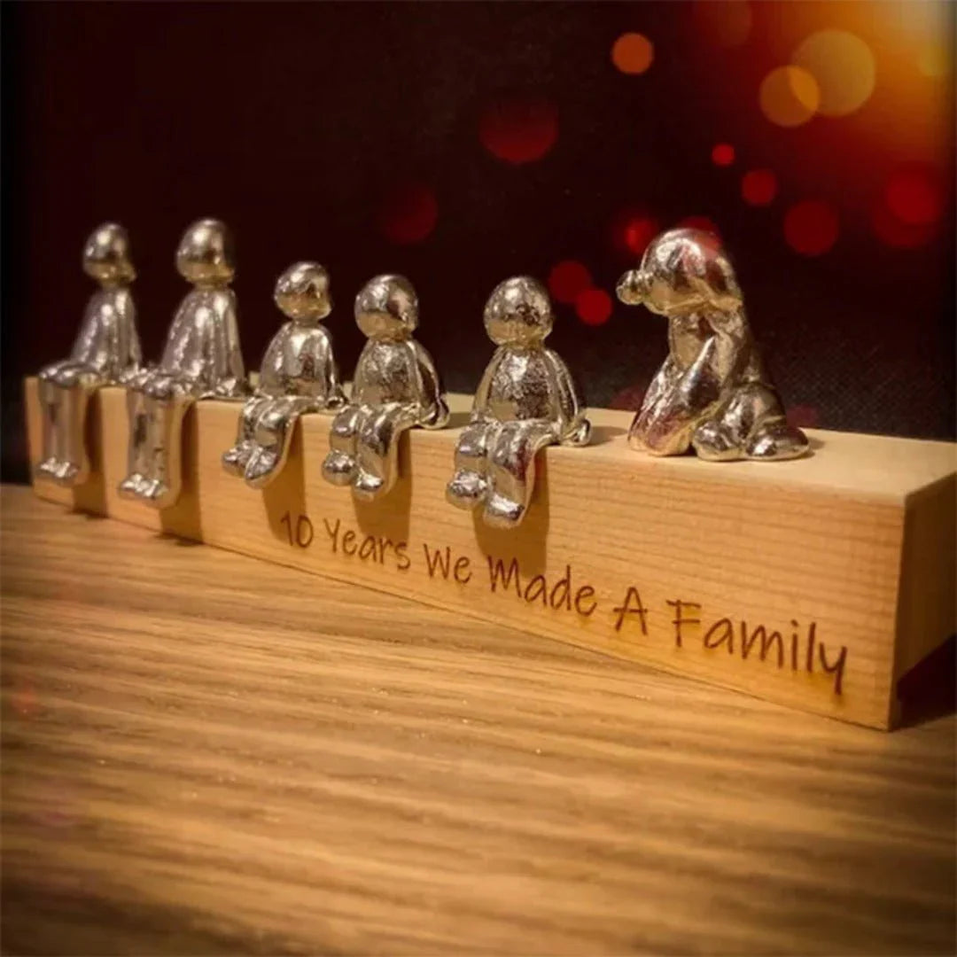BowLift | Timeless Family Sculpture