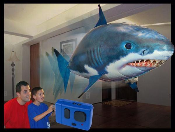 Air Shark - The Remote Controlled Fish Blimp | Bowlift
