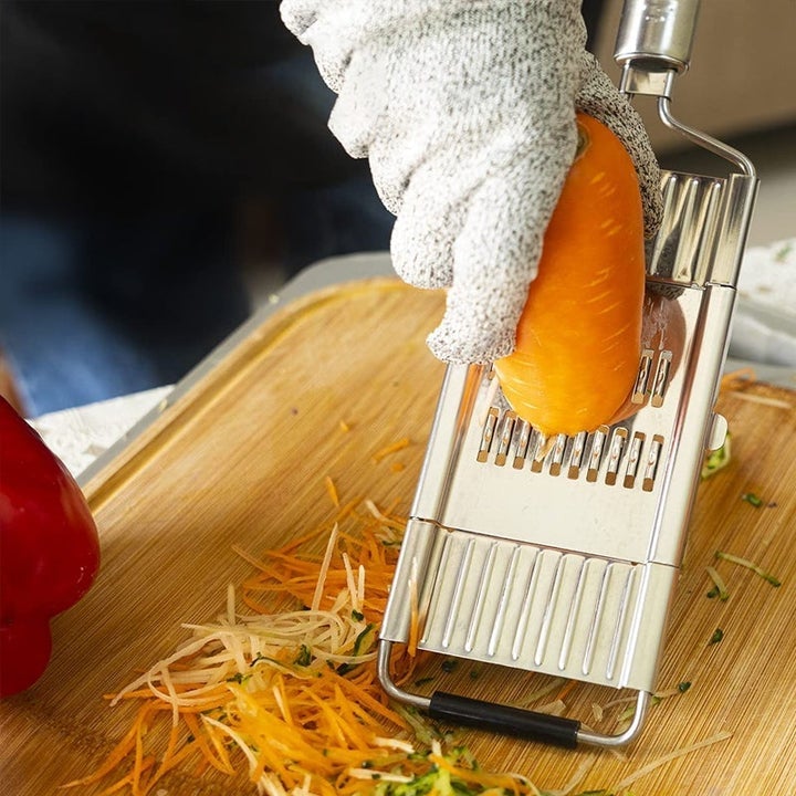 Multi-functional vegetable cutter | Bowlift