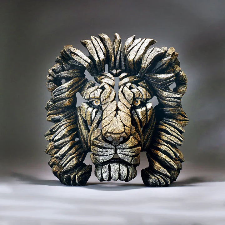BowLift | Life-like gorilla figure made of resin for decoration