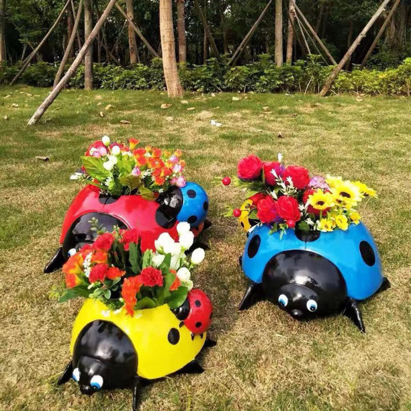 BowLift | Metal Ladybug Flower Pot