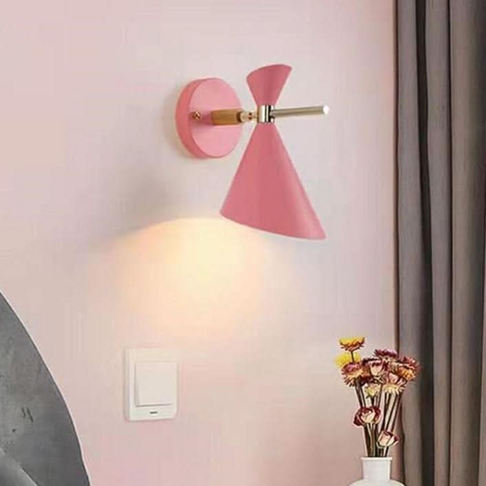 BowLift | Minimalist Wall Light – Modern Horn Design Lamp