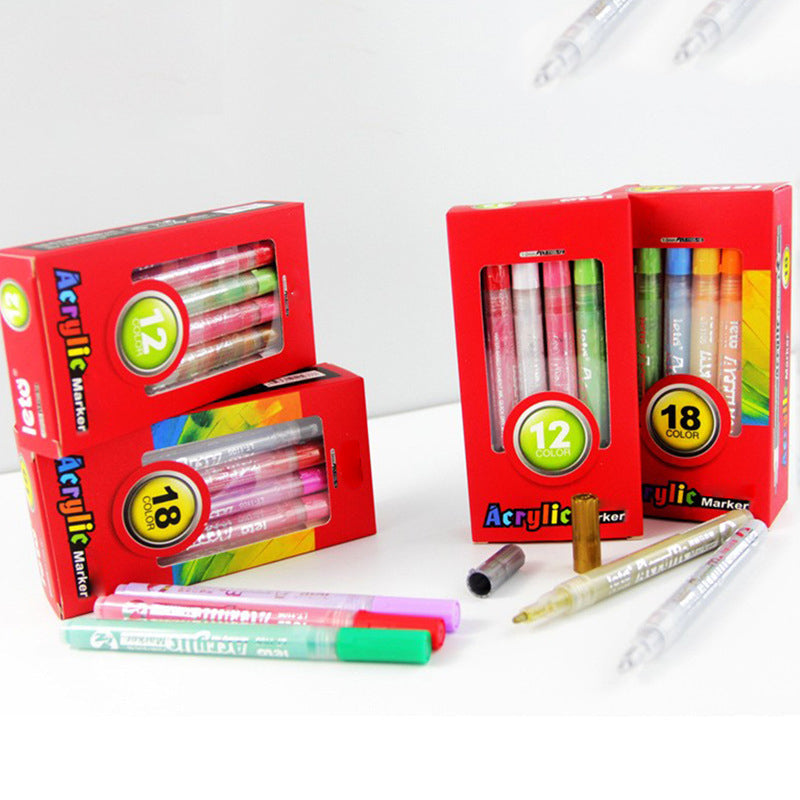 BowLift | Highly pigmented acrylic paint markers