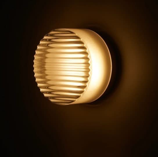 BowLift | Modern Round LED Wall Light