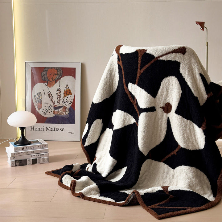 Fluffy wool blanket with cartoon motifs