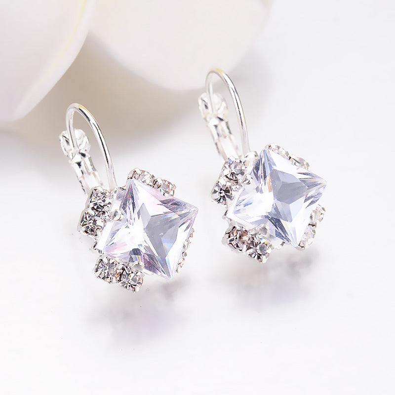 Elegant Vintage-Inspired Drop Earrings Bowlift