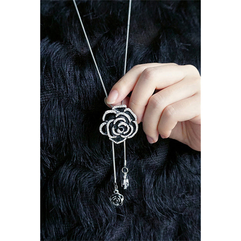 Floral Pendant Necklace Bowlift