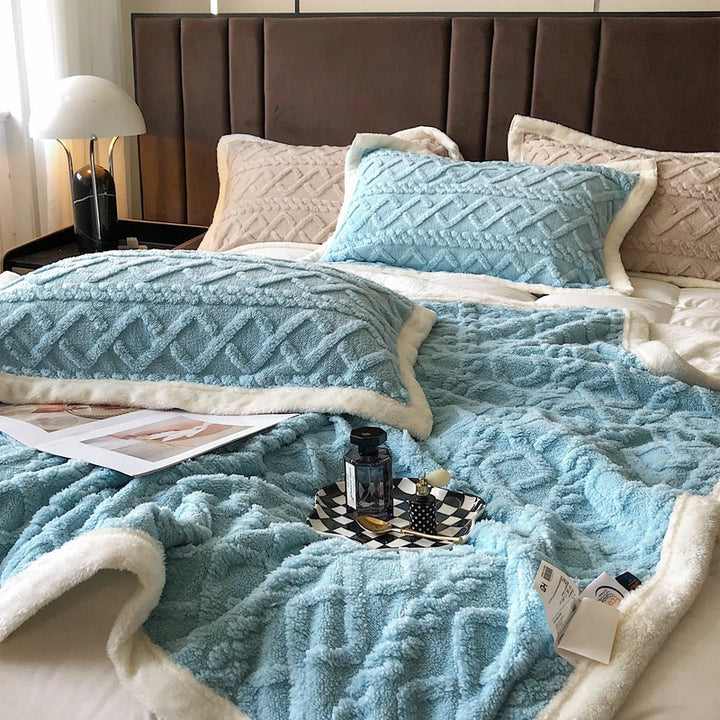 Double-sided milk fiber fleece blanket, versatile to use