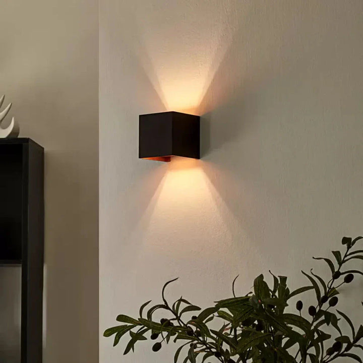 BowLift | Modern Black Aluminium Wall Light
