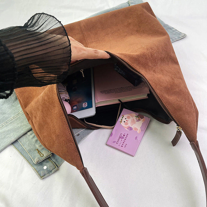 BowLift | Suede messenger bag with large capacity