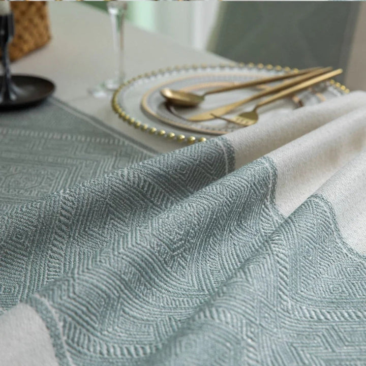 BowLift | Glisstra Geometric Tassel Tablecloth