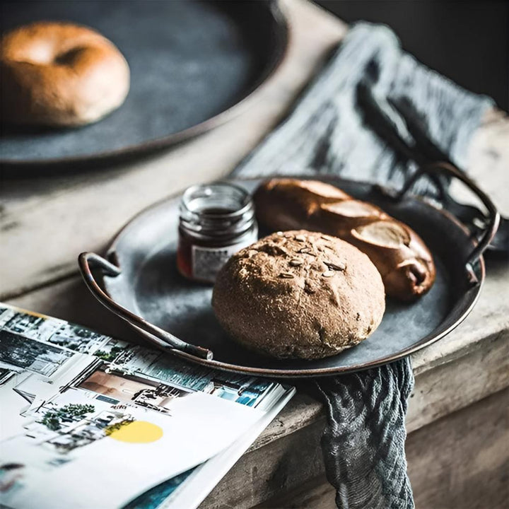 BowLift | Retro Round Metal Dinner Serving Trays