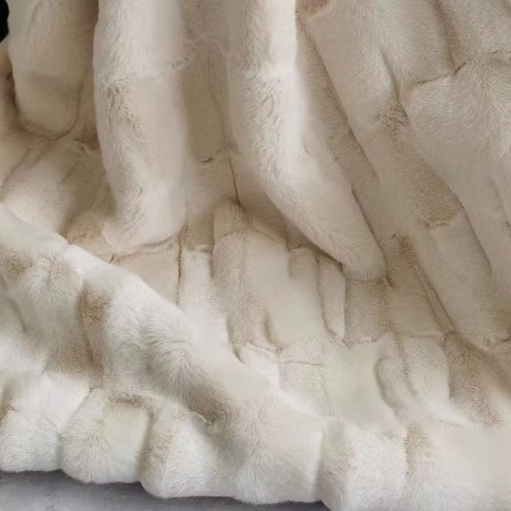 BowLift | Heavenly Retreat Faux Fur Blanket