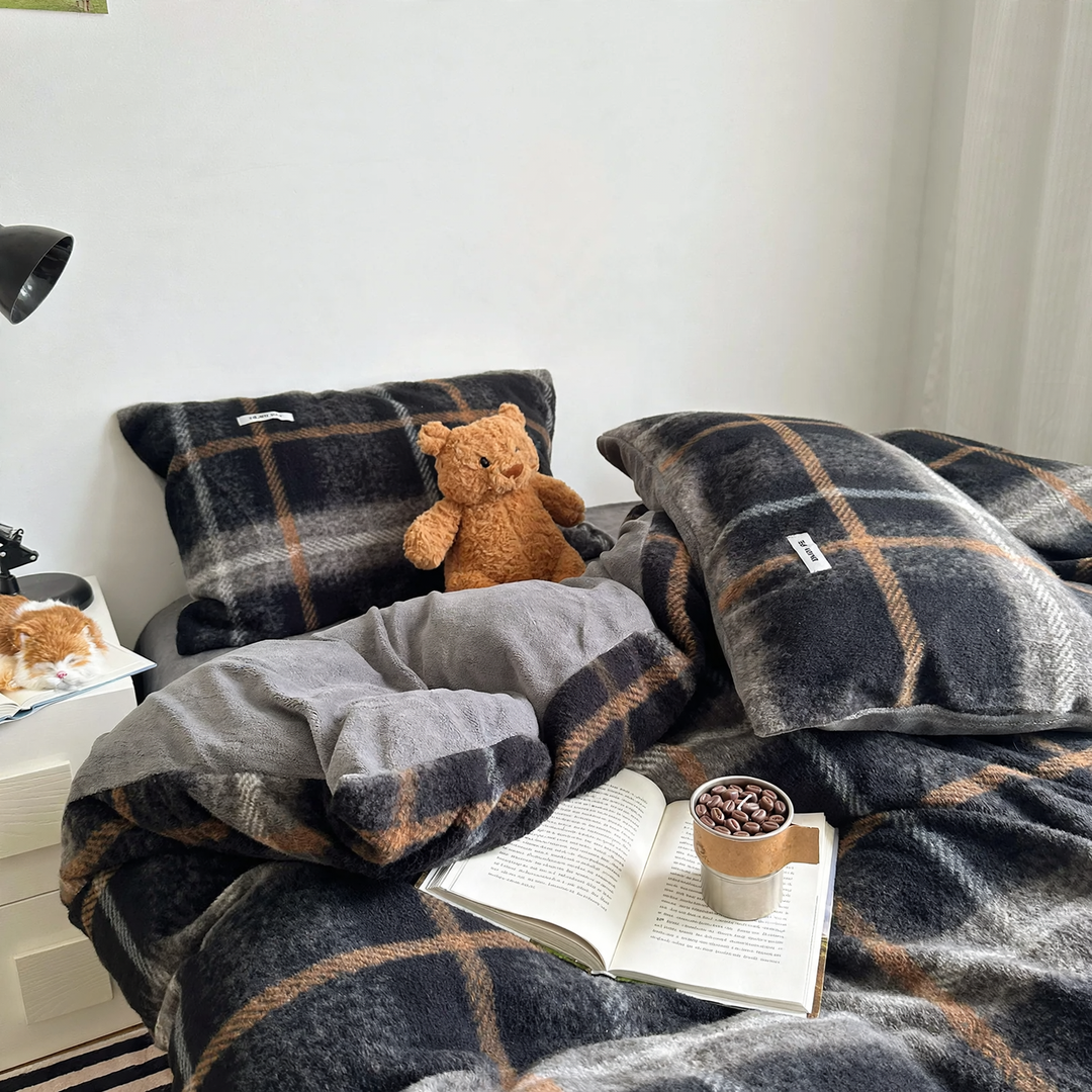 Quilted Winter Bedding Set, Flannel Look, warm