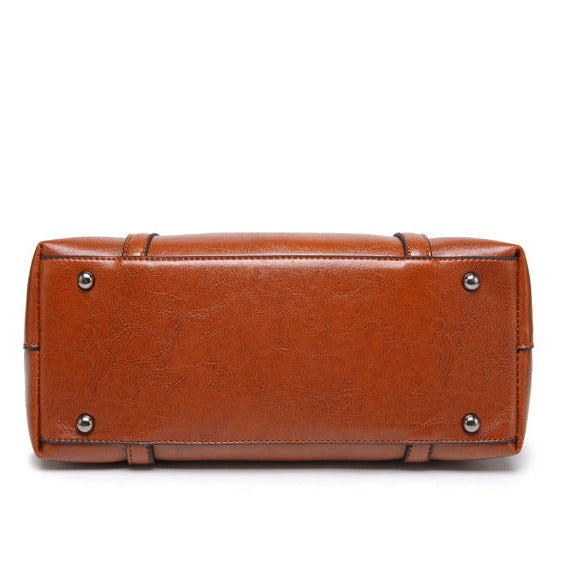 BowLift | Stylish leather handbag with handcrafted details