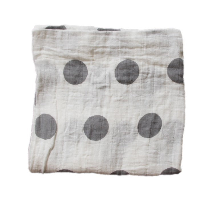 Cotton Muslin Baby Blanket with Heart Pattern Bowlift