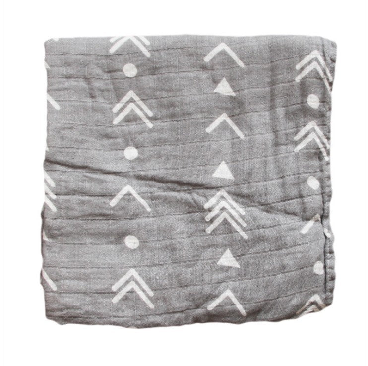 Cotton Muslin Baby Blanket with Heart Pattern Bowlift