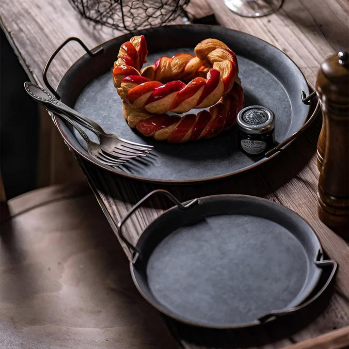 BowLift | Retro Round Metal Dinner Serving Trays