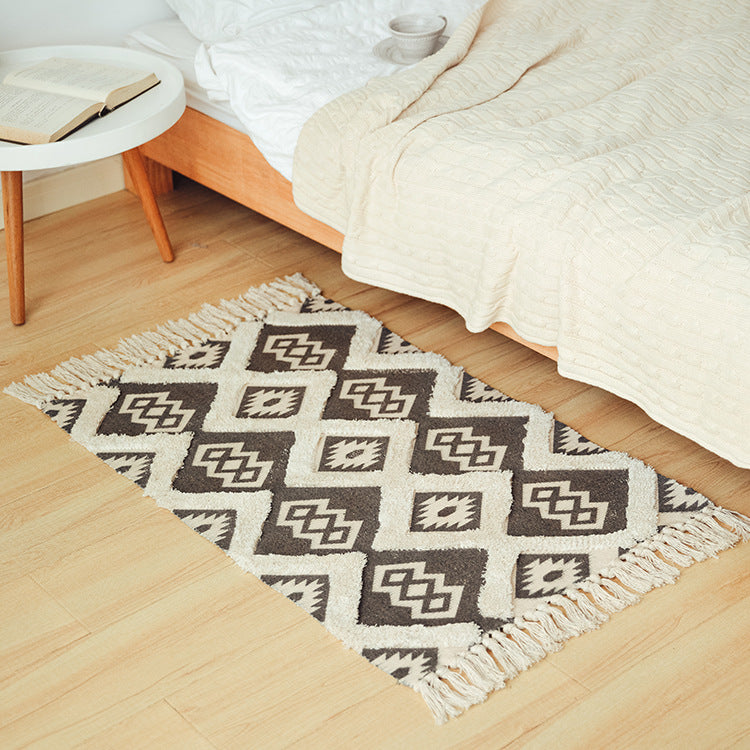 Flat-woven cotton runner in Kilim-Ethno design with fringes Bowlift