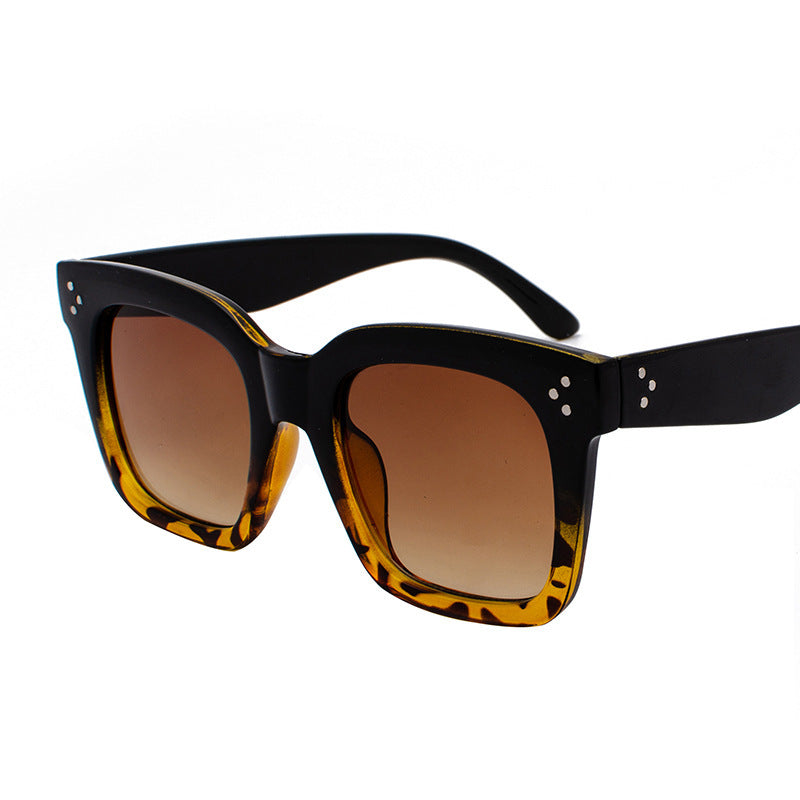 Women's Sunglasses Bowlift