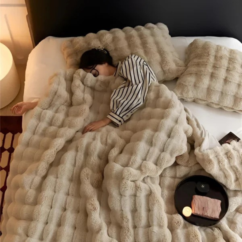 BowLift | Faux Fur Fleece Throw Blanket