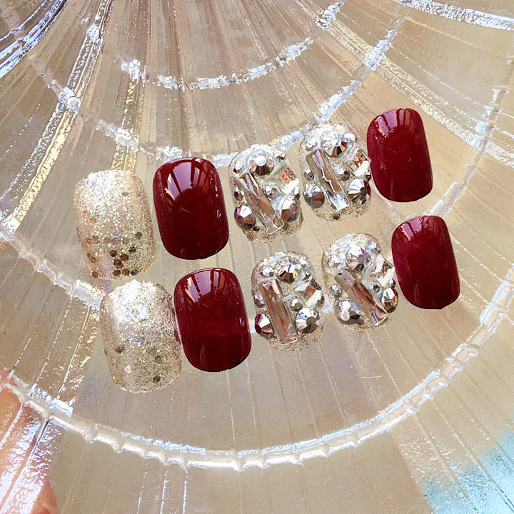 Glamorous Glittering Press-On Nail Set
