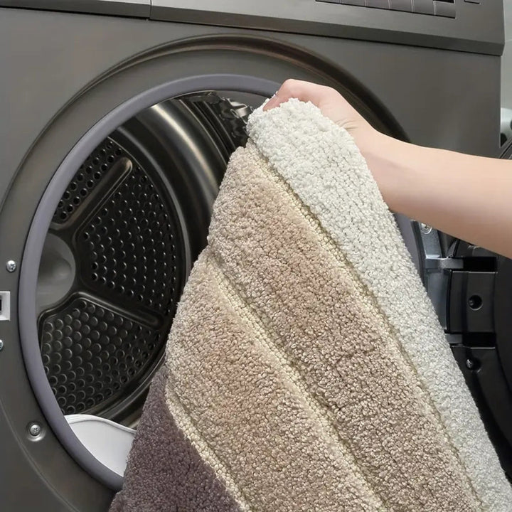BowLift | Lumiere Striped Absorbent Bath Mat