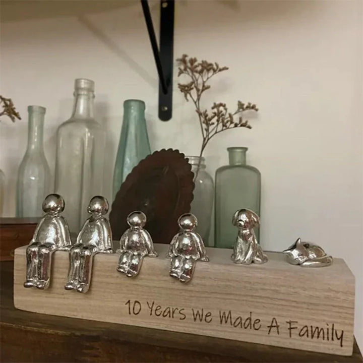 BowLift | Timeless Family Sculpture