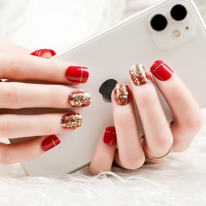 Glittery Press-On Nail Set