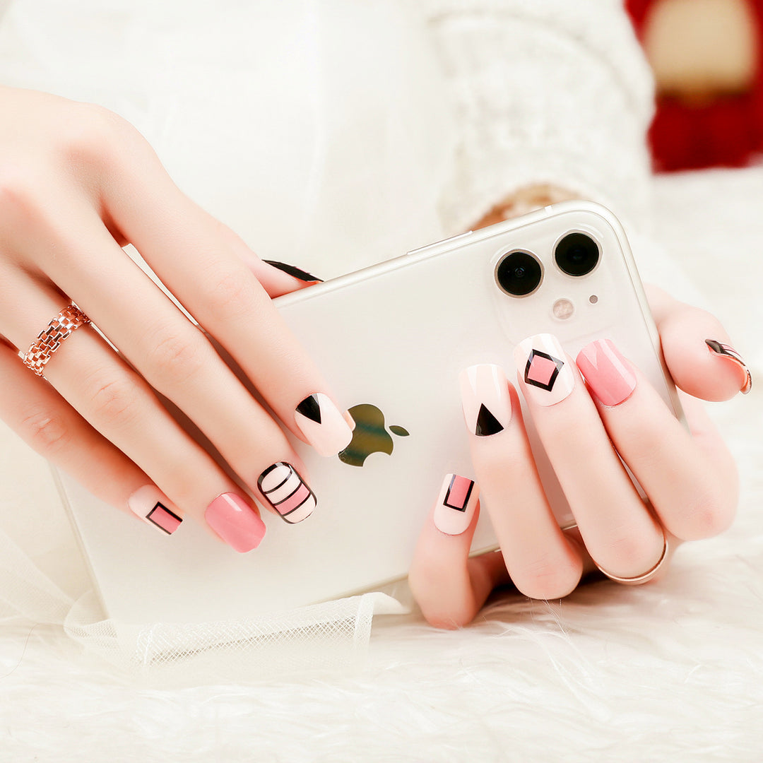 Artistic Geometric Press-On Nail Set