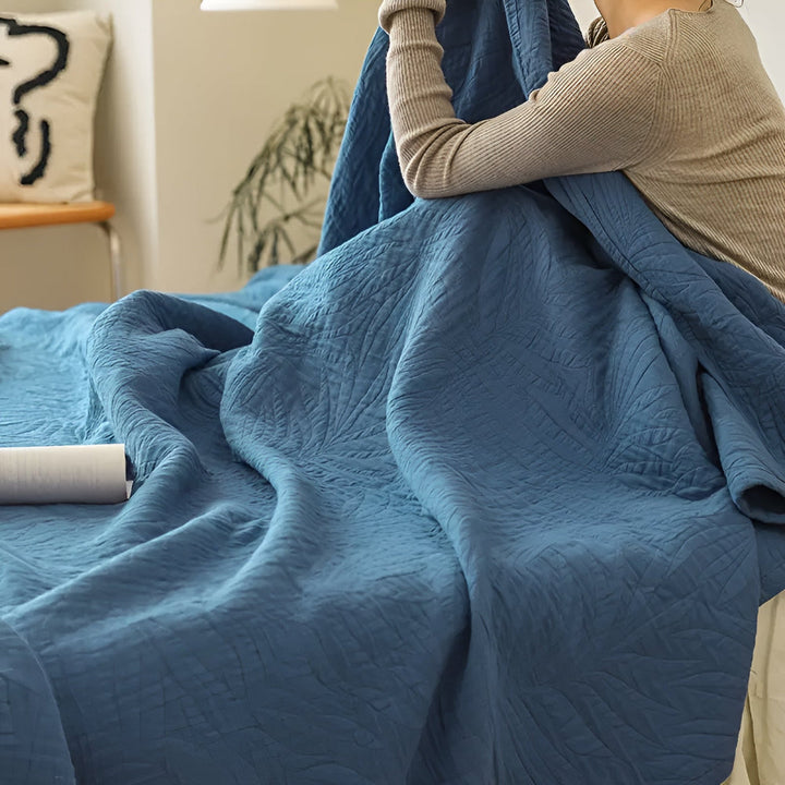 BowLift | Soft Leaf Cotton Blanket