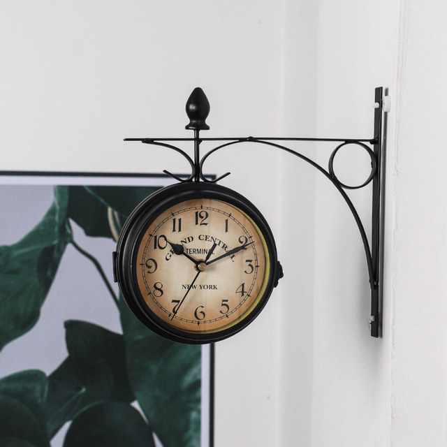 BowLift | Reversible style on your wall