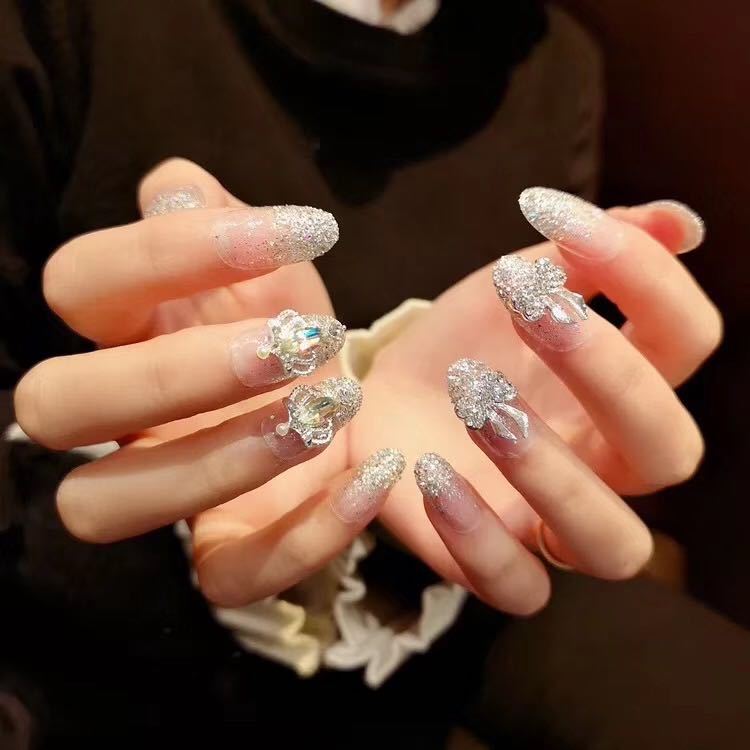Glamorous Rhinestone-Accented Press-On Nail Art Set