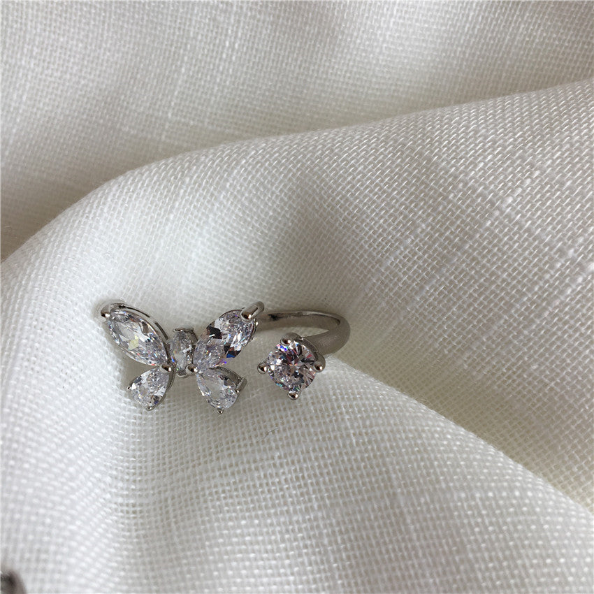 Elegant Butterfly-Inspired Adjustable Ring Bowlift