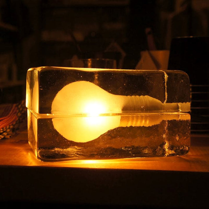 BowLift | BrightCube – Minimalistic Table Lamp with Transparent Glass Cube