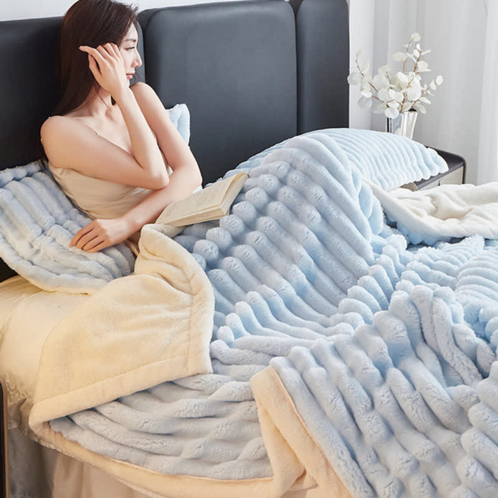 BowLift | Snuggly Faux Fur Fleece Blanket