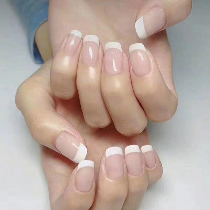 Elegant Glittering Press-On Nails