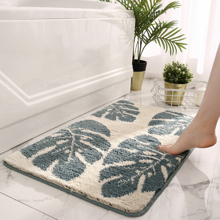 Plush Leaf Design Bath Mat
