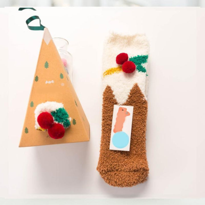 BowLift | 4 Pairs Christmas-themed Coral Fleece Soft Warm Socks