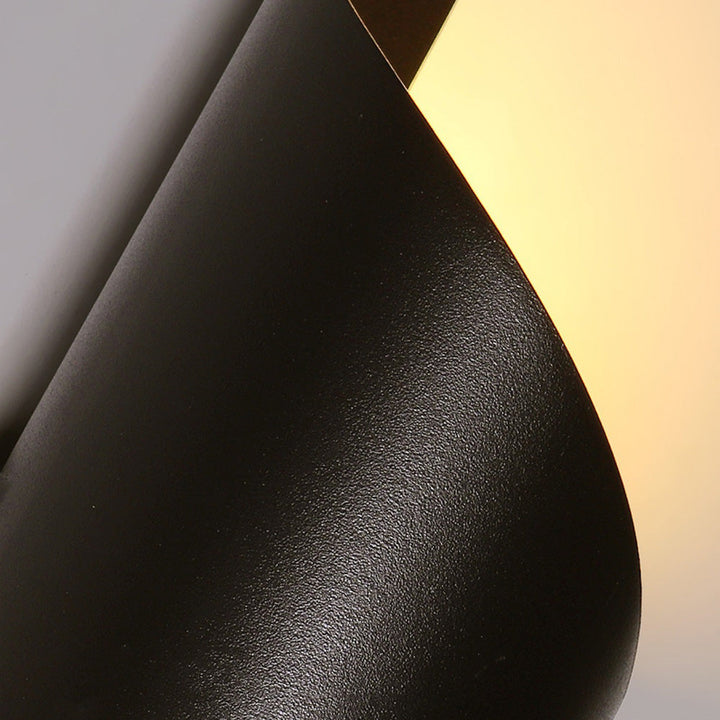 BowLift | LED Wall Light with Minimalist Aluminum Design
