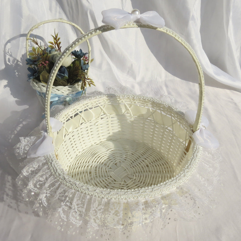 Decorative Lace Trimmed Wicker Basket Bowlift