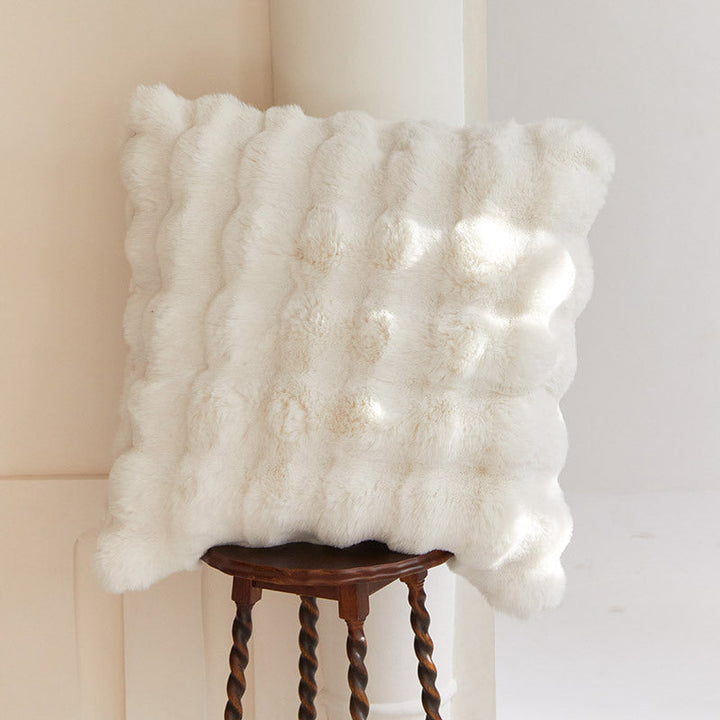 BowLift | Essential for keeping warm - soft and airy blankets