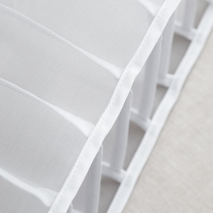 BowLift | Dress storage made of mesh