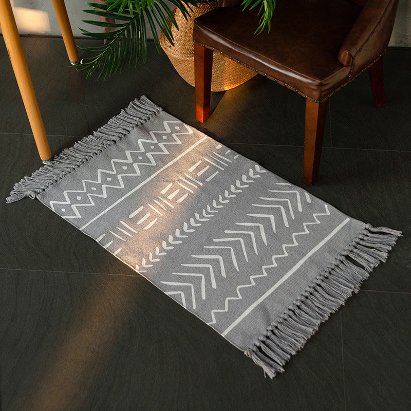 Flat-woven cotton runner with Boho-Ethno motif and decorative fringes Bowlift