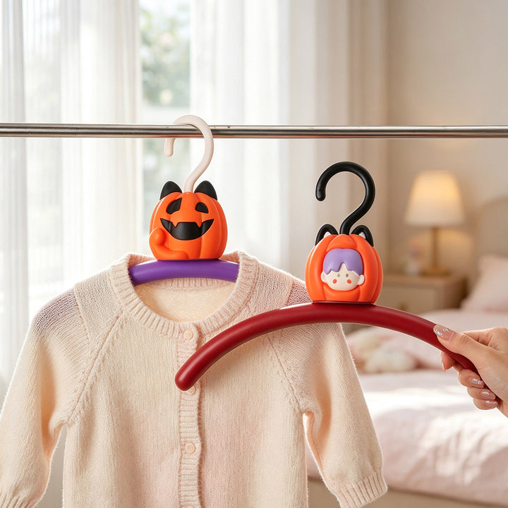 Plastic coat hanger with Halloween design