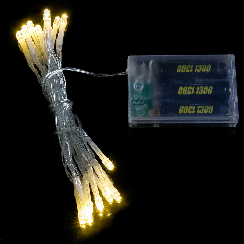 Versatile LED string lights with 8 functions for outdoor use