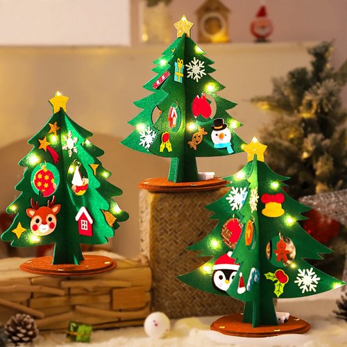 DIY Christmas tree made of fabric for crafting