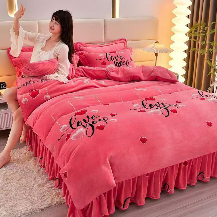 Thick milk fiber duvet with floral pattern